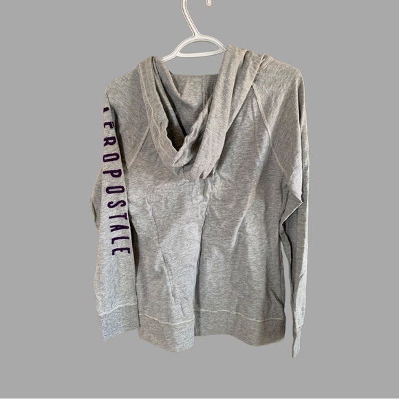 Aeropostale Sweater ๐ - Picture 2 of 3